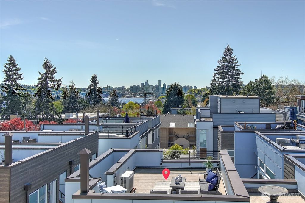 Photo of 4331 Woodland Park Avenue N, Seattle, WA 98103 (MLS # 2510653)