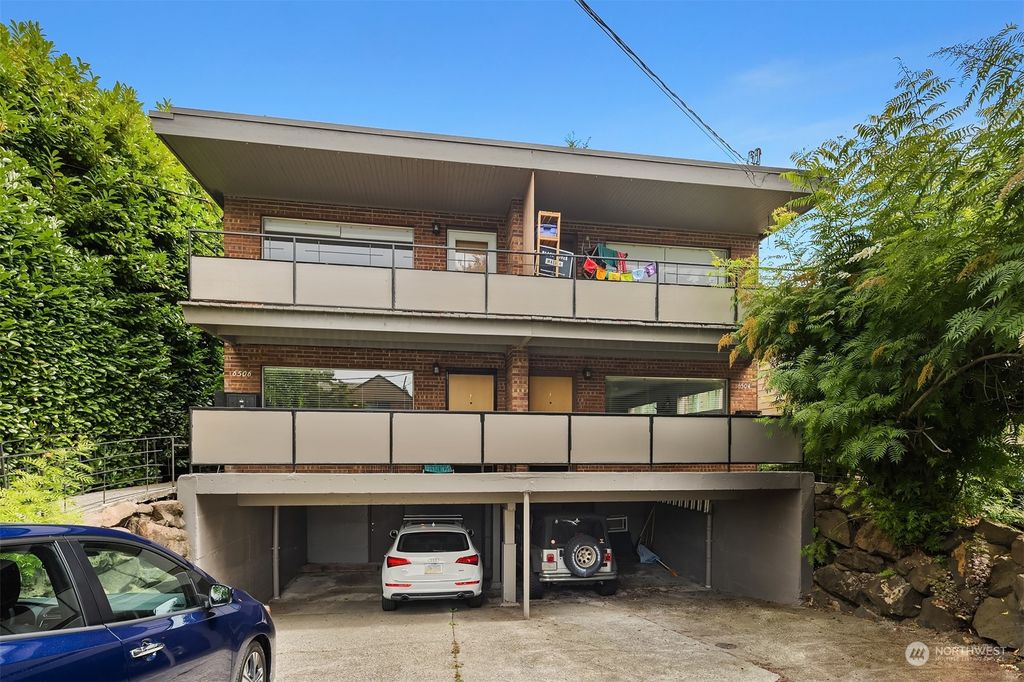 Photo of 6506 NE 4th Avenue NE, Seattle, WA 98115 (MLS # 2042700)