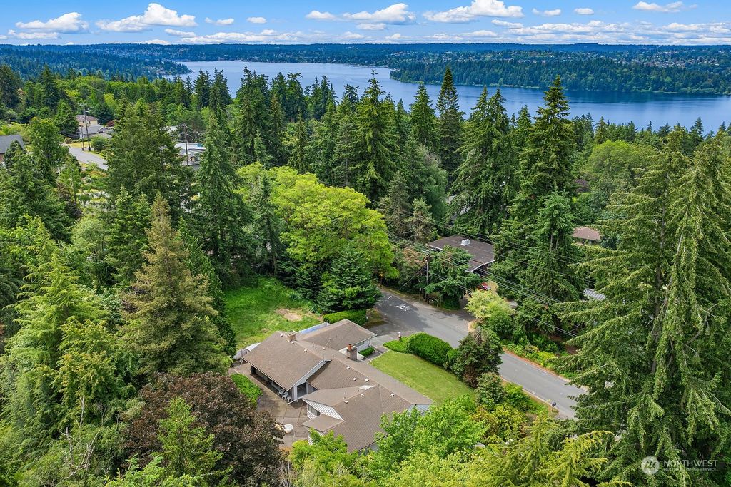 Photo of 4332 86th Avenue SE, Mercer Island, WA 98040 (MLS # 2271622)