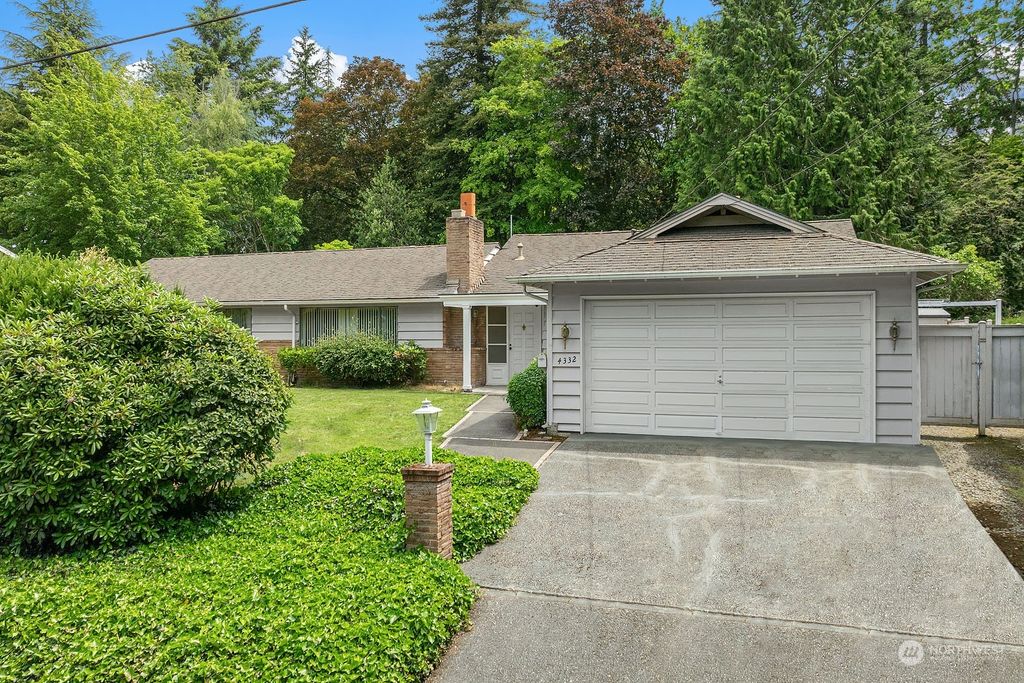 Photo of 4332 86th Avenue SE, Mercer Island, WA 98040 (MLS # 2271622)