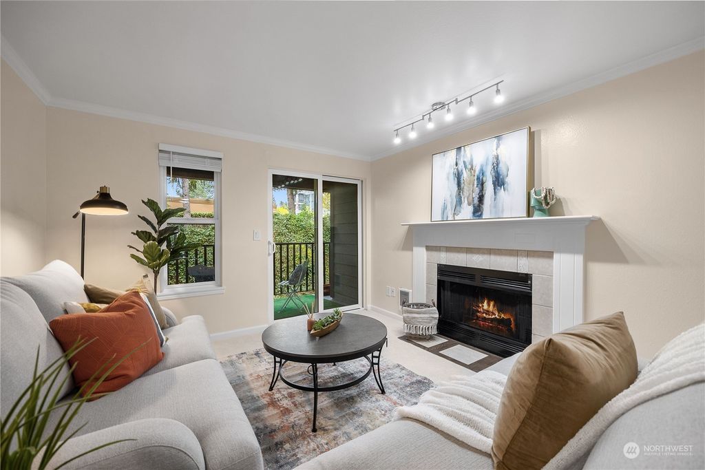 Photo of 11115 NE 124th Lane #C211, Kirkland, WA 98034 (MLS # 2220086)