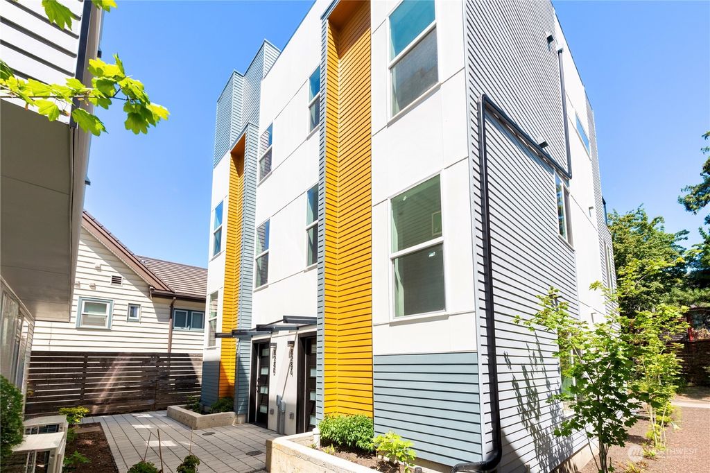 Photo of 828 NW 56th Street #A, Seattle, WA 98107 (MLS # 2327046)