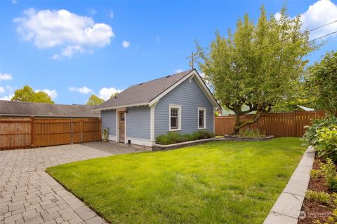 A home in Everett