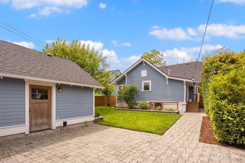 A home in Everett