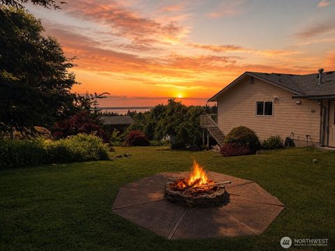 Photo of 673 Majestic View Lane, Camano Island, WA 98282 (MLS # 2543414)