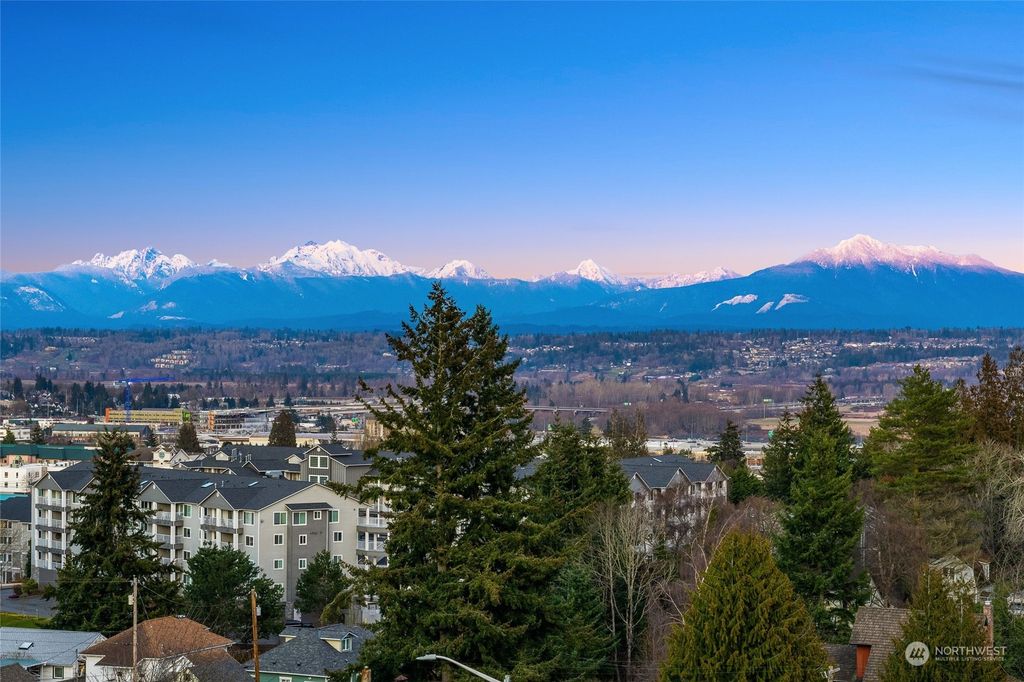 Photo of 1002 Angle Lane, Everett, WA 98201 (MLS # 2038878)