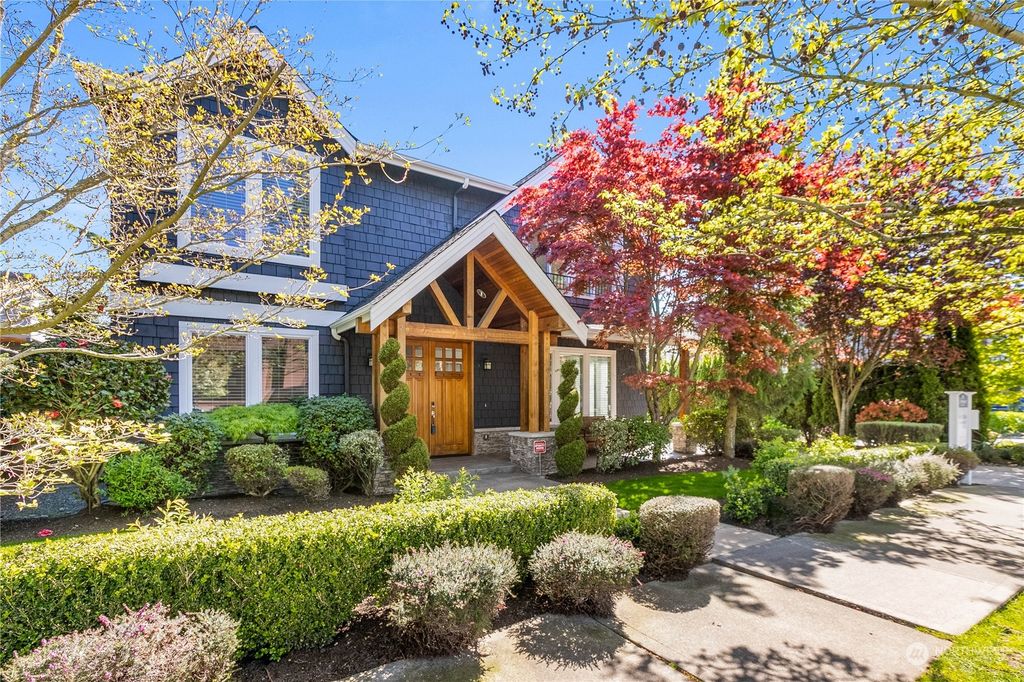 Photo of 308 2nd Street S, Kirkland, WA 98033 (MLS # 2243674)