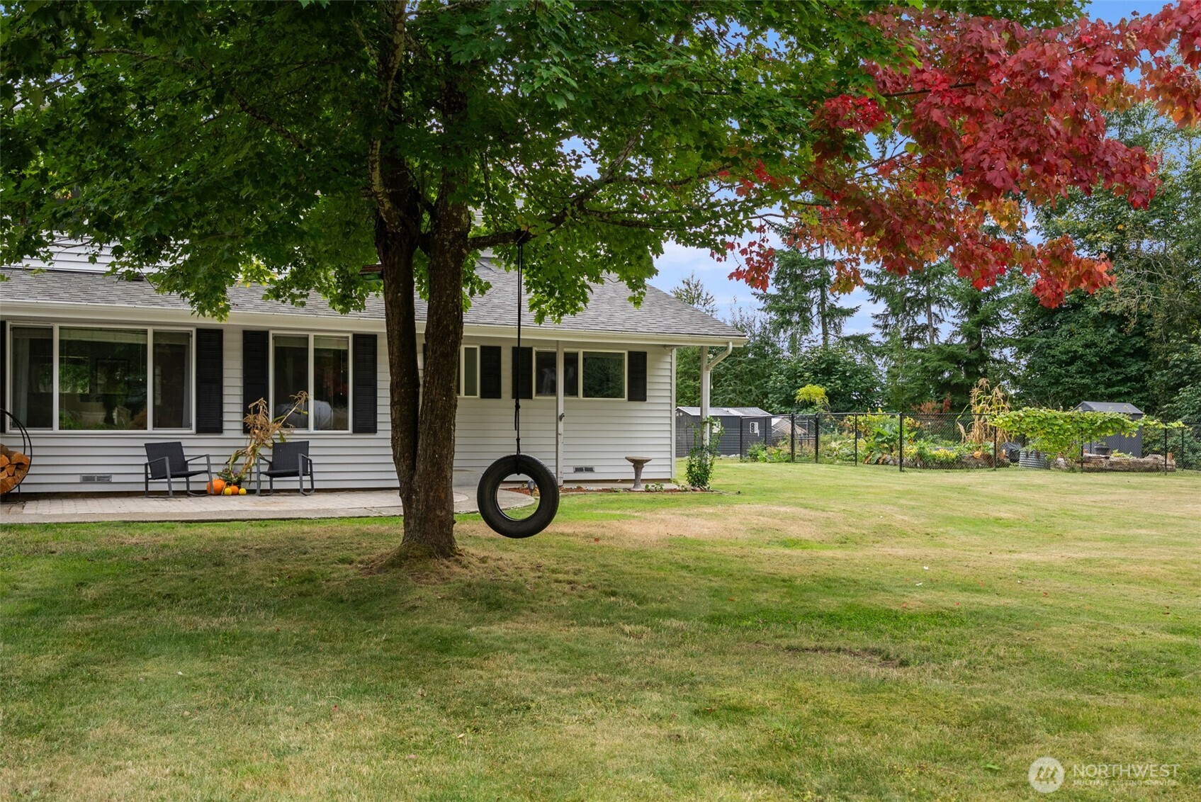 450 NE Riverhill Drive