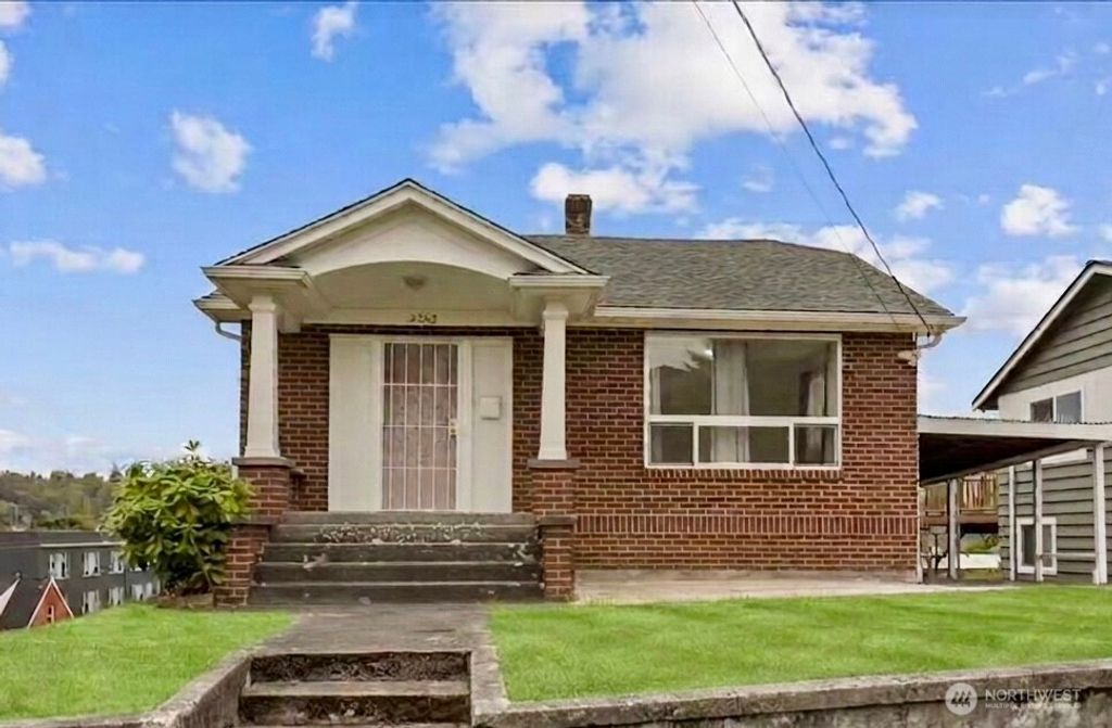 Photo of 2202 20th Avenue S, Seattle, WA 98144 (MLS # 2514398)