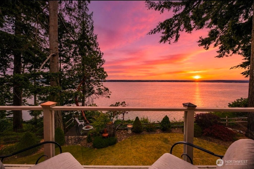 Photo of 16028 94th Avenue NW, Stanwood, WA 98292 (MLS # 2545040)