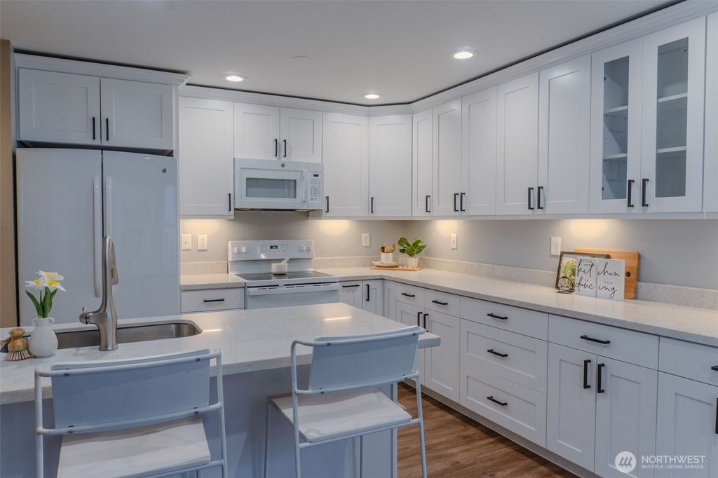 Photo of 4305 Providence Point Place SE, Issaquah, WA 98029 (MLS # 2285809)