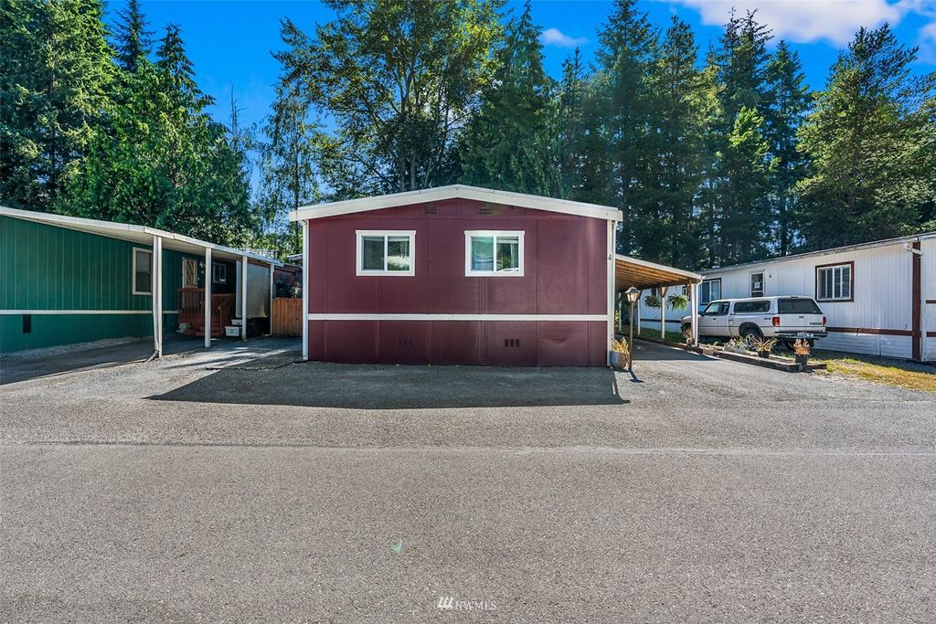 Photo of 7701 Hardeson Road #4, Everett, WA 98203 (MLS # 1973835)