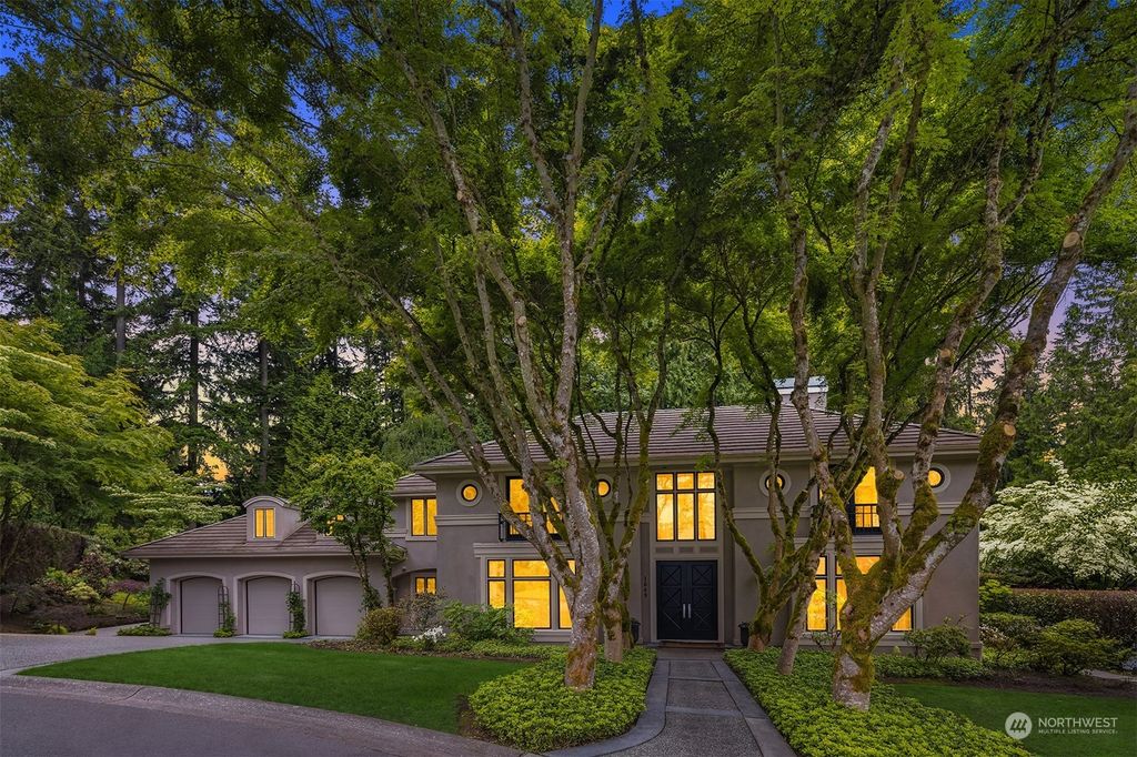 Photo of 1649 100th Place SE, Bellevue, WA 98004 (MLS # 2270508)