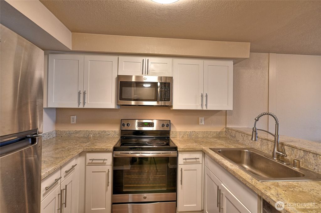 Photo of 4891 76th Street SW #C302, Mukilteo, WA 98275 (MLS # 2368556)