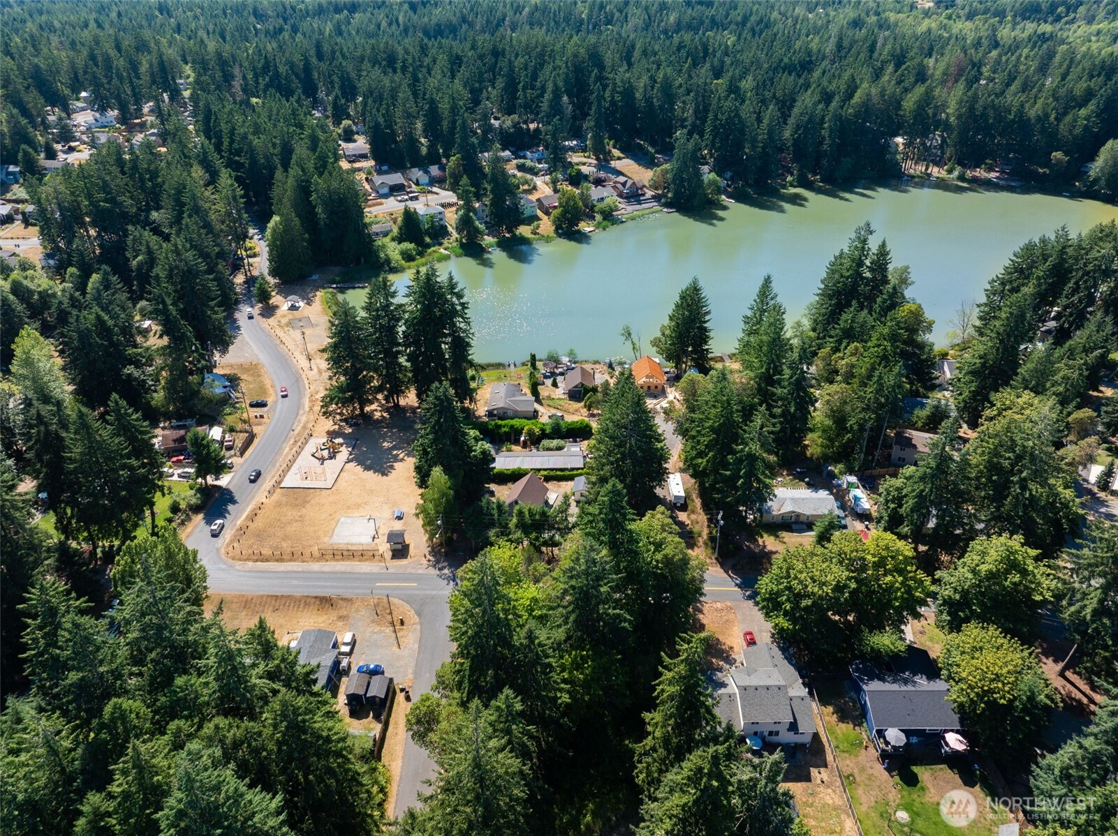 2213 Lake Drive SW