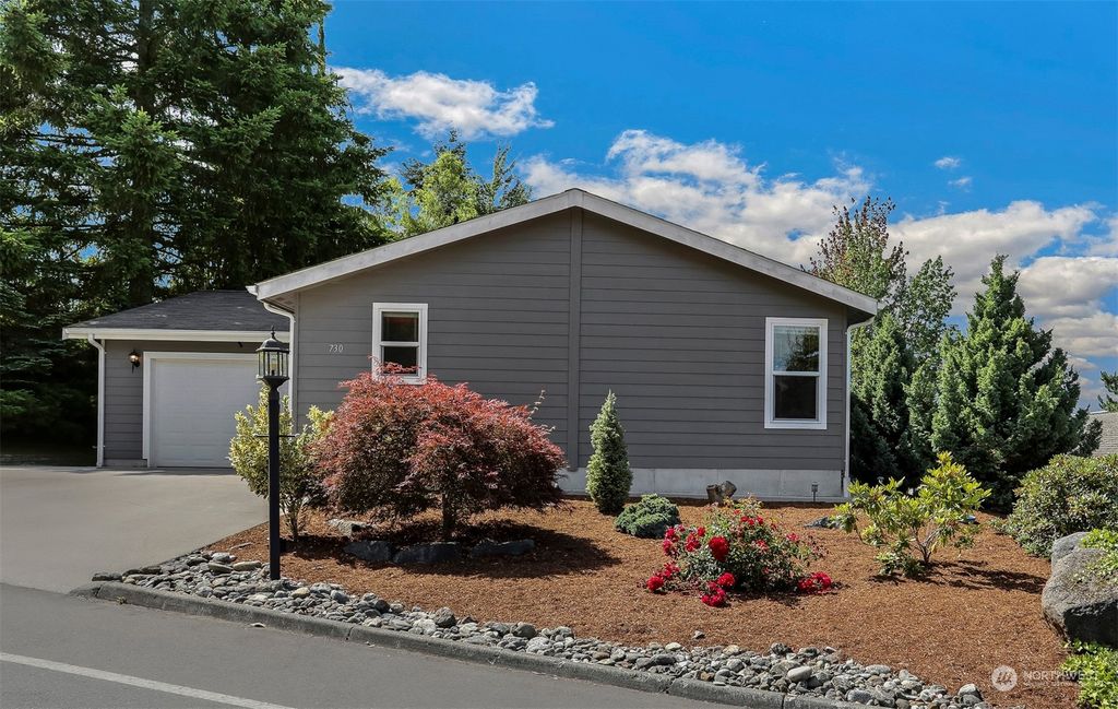Photo of 730 236th Place SW, Bothell, WA 98021 (MLS # 2155653)