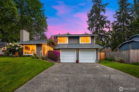 17205 NE 98th Court, Redmond, WA 98052 - MLS#: 2376235