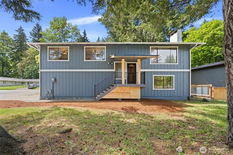 Photo of 4801 32nd Court SE, Lacey, WA 98503 (MLS # 2528808)
