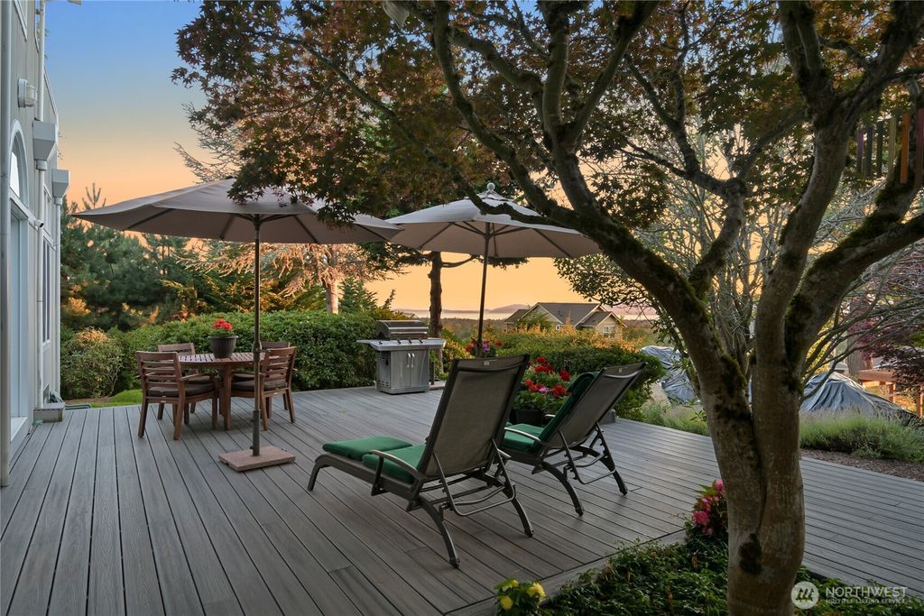 Photo of 4355 Gooding Avenue, Bellingham, WA 98226 (MLS # 2494878)