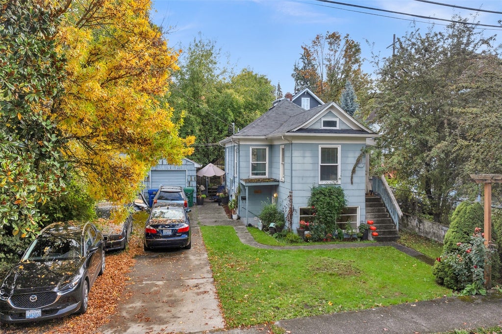 Photo of 3852 Courtland Place S, Seattle, WA 98118 (MLS # 2597080)