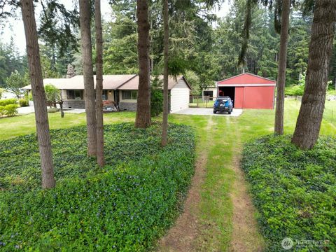 Photo of 9844 173rd Avenue SW, Rochester, WA 98579 (MLS # 2514318)
