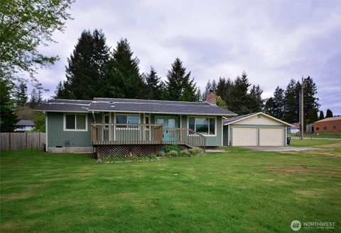 Photo of 15807 Lawrence Place SE, Yelm, WA 98597 (MLS # 2516570)