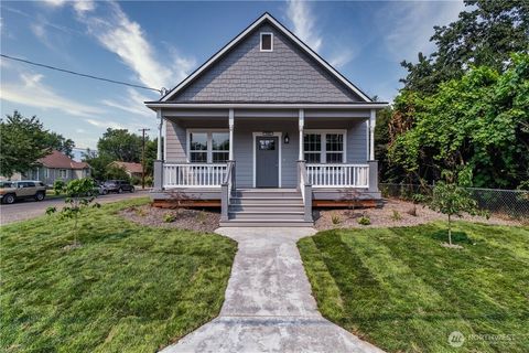 Photo of 1001 Pomona Street, Walla Walla, WA 99362 (MLS # 2431426)