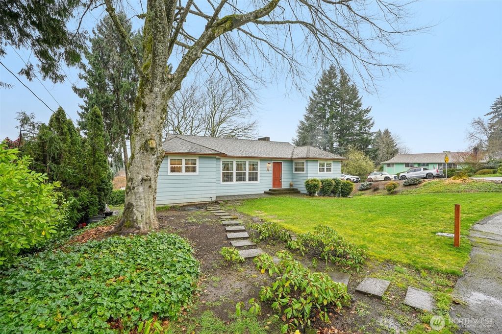 Photo of 4019 NE 60th Street, Vancouver, WA 98661 (MLS # 2497853)