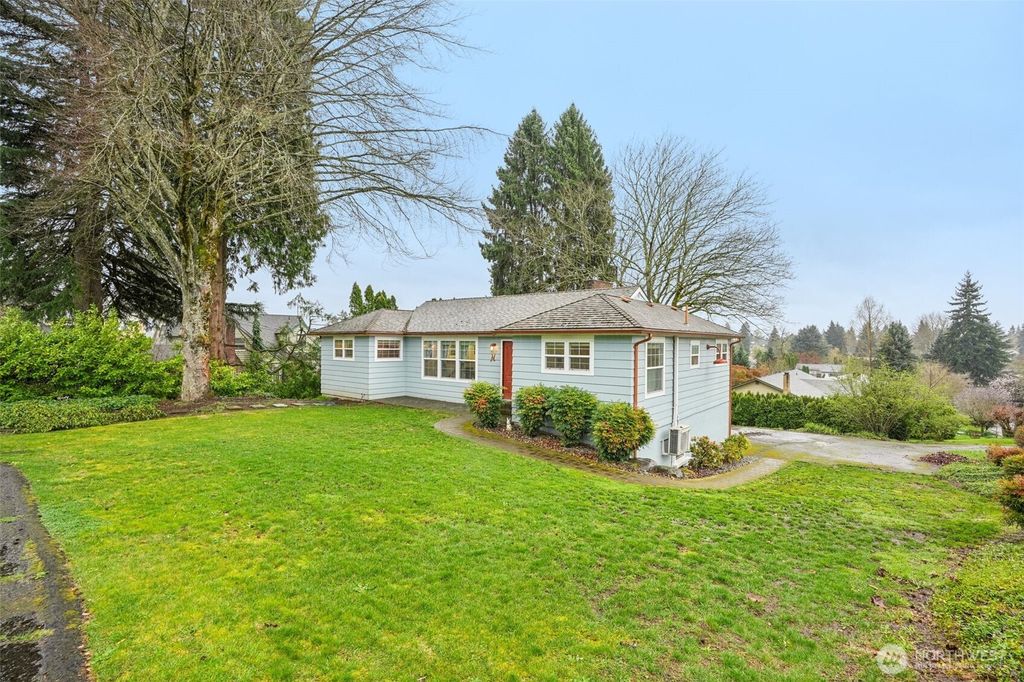 Photo of 4019 NE 60th Street, Vancouver, WA 98661 (MLS # 2497853)