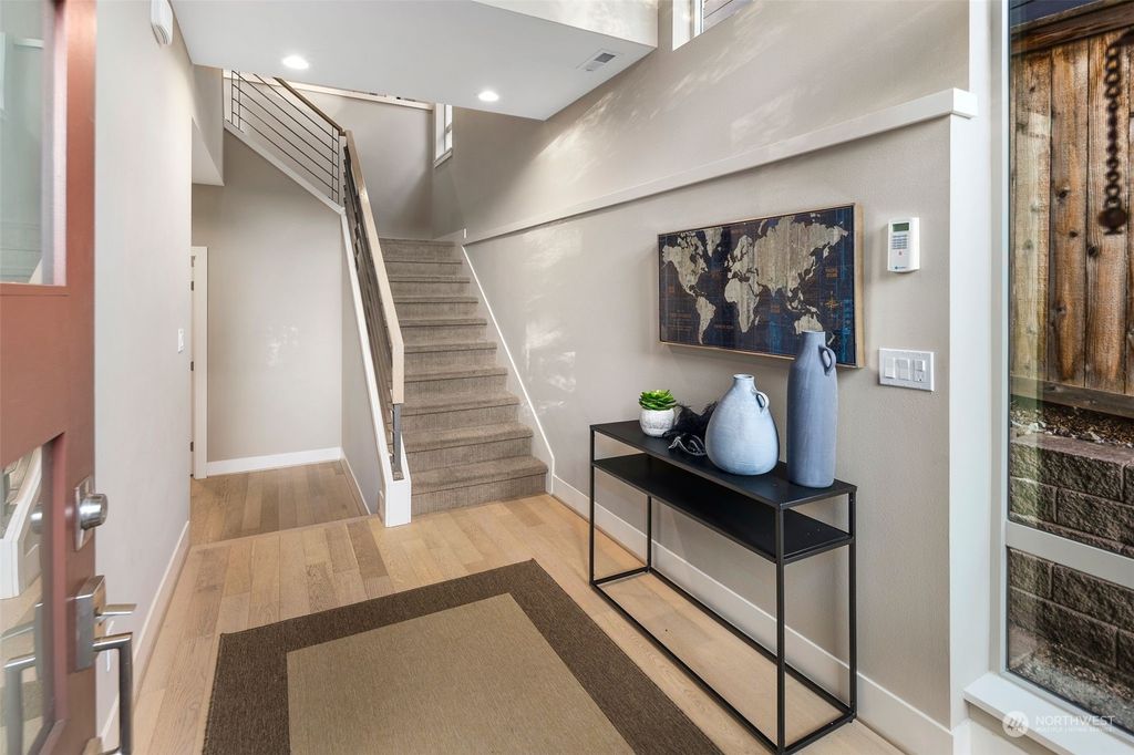 Photo of 8202 125th Place NE, Kirkland, WA 98033 (MLS # 2143987)