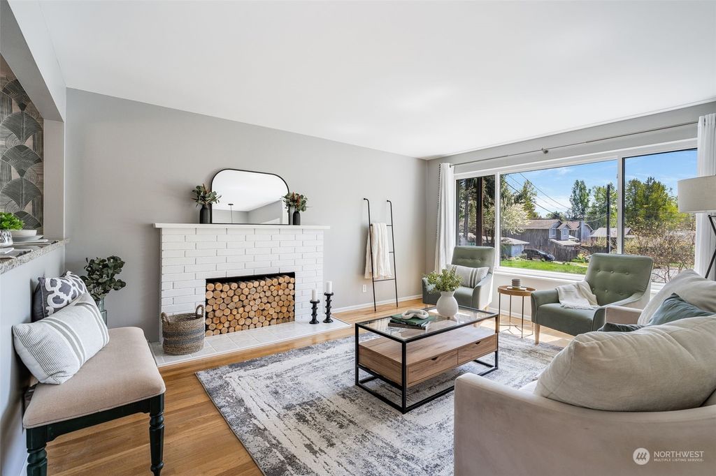 Photo of 1421 218th Street SW, Lynnwood, WA 98036 (MLS # 2064427)