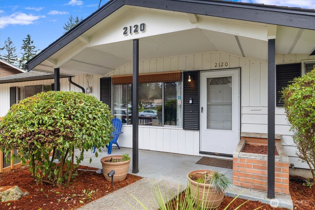 Photo of 2120 Ginko Street SE, Auburn, WA 98092 (MLS # 2472767)