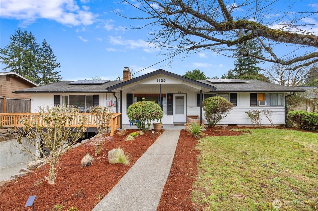 Photo of 2120 Ginko Street SE, Auburn, WA 98092 (MLS # 2472767)