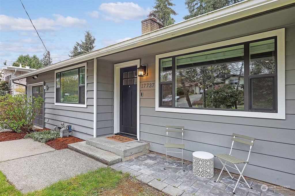 Photo of 17737 11th Avenue NE, Shoreline, WA 98155 (MLS # 2216654)