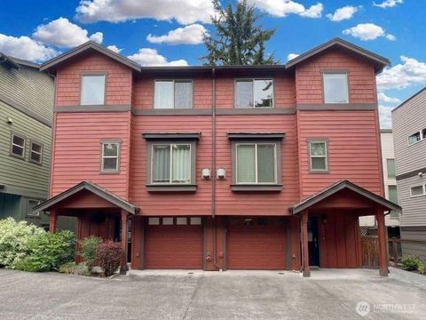 Photo of 2138 N 113th Street #B, Seattle, WA 98133 (MLS # 2525151)