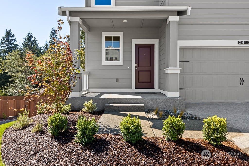 Photo of 30003 19th Avenue S #WR 33, Federal Way, WA 98003 (MLS # 2149393)