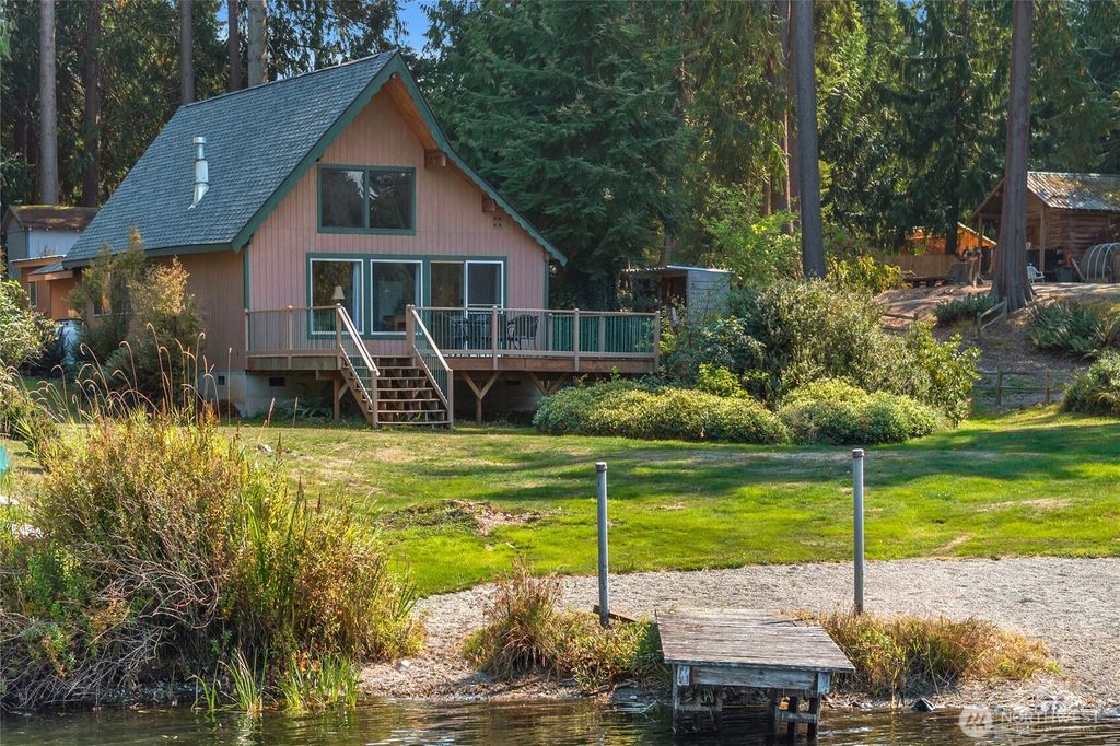Photo of 31408 79th Drive NW, Stanwood, WA 98292 (MLS # 2432421)