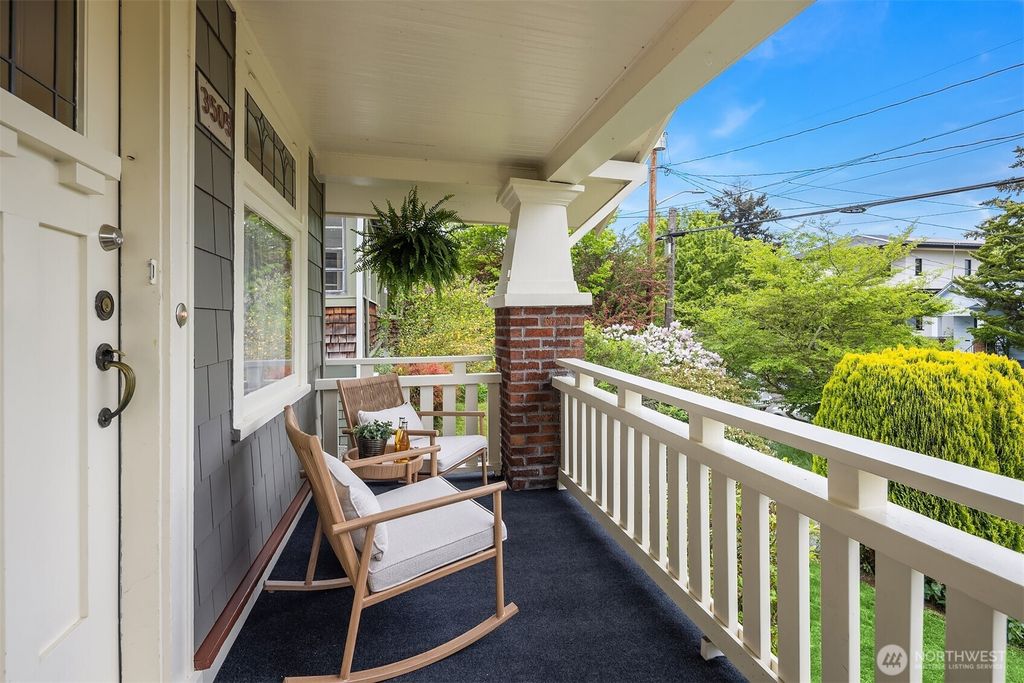 Photo of 3505 Burke Avenue N, Seattle, WA 98103 (MLS # 2522204)