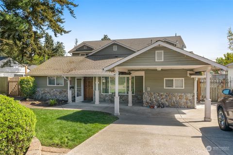 Photo of 841 NE 190th Street, Shoreline, WA 98155 (MLS # 2234997)