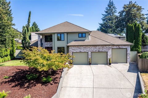 Photo of 2538 E Lynnwood Drive, Longview, WA 98632 (MLS # 2576886)