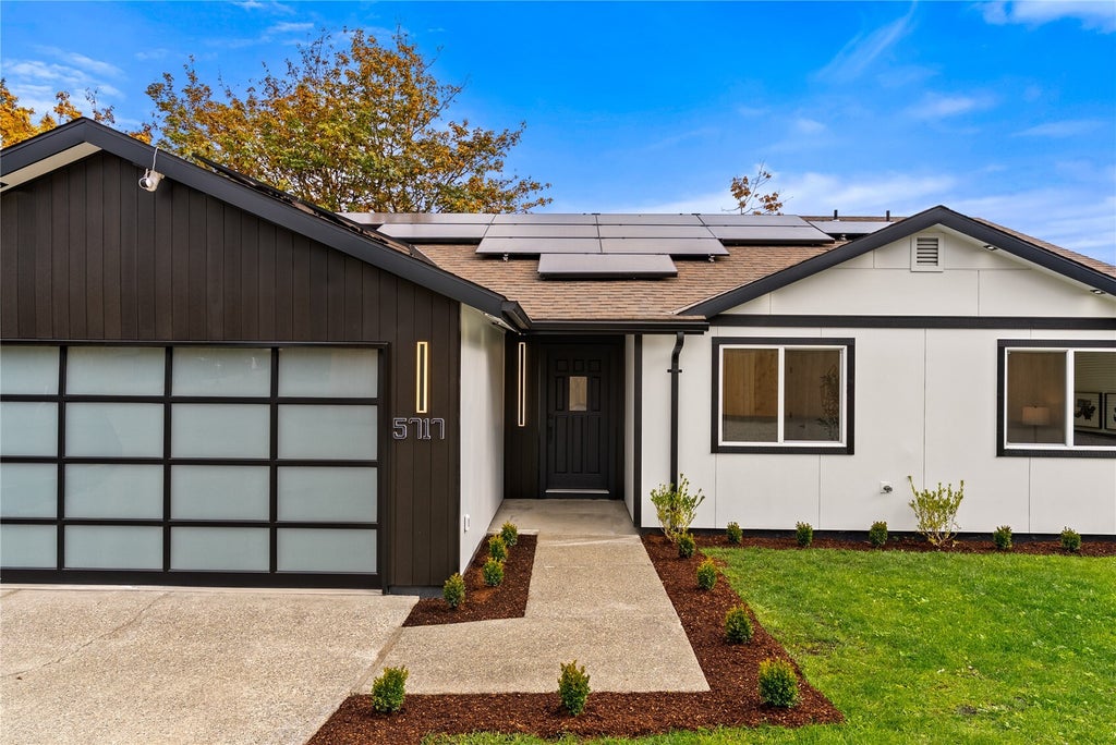 Photo of 5717 S 301 Court, Auburn, WA 98001 (MLS # 2599245)