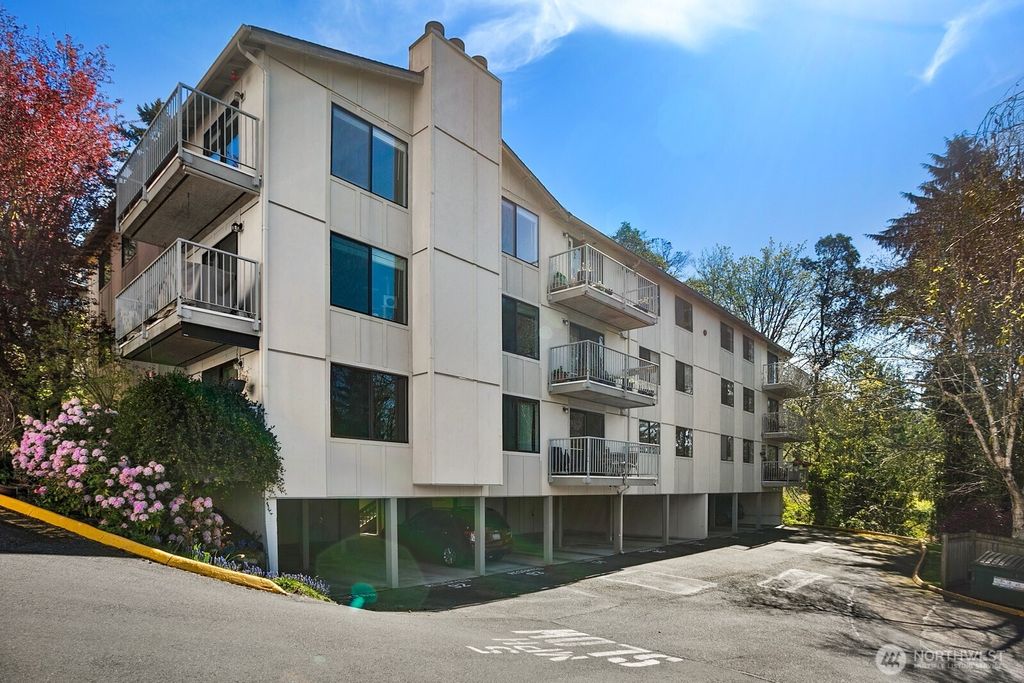 Photo of 1227 SW 132nd Lane #731, Burien, WA 98146 (MLS # 2506883)