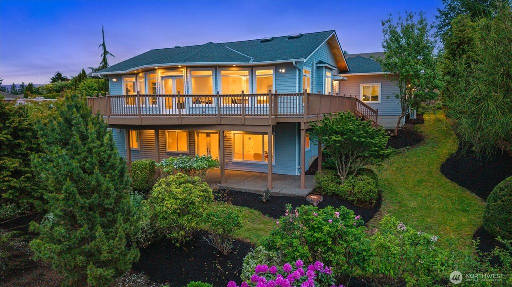 Photo of 6714 45th Place NE, Marysville, WA 98270 (MLS # 2371583)
