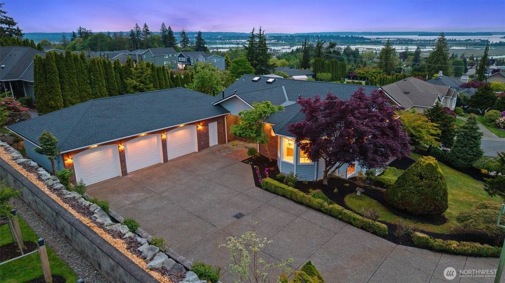 Photo of 6714 45th Place NE, Marysville, WA 98270 (MLS # 2371583)