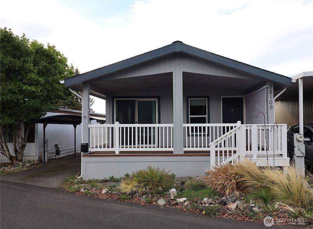 Photo of 18109 32nd Avenue S #331, SeaTac, WA 98188 (MLS # 2453532)