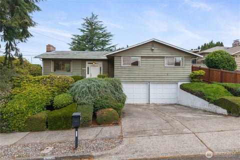 Photo of 7409 S 15th Street, Tacoma, WA 98465 (MLS # 2575652)