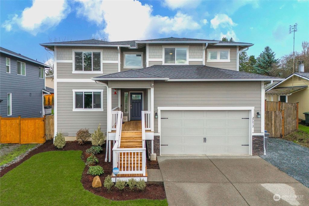 Photo of 27012 13th Avenue S, Des Moines, WA 98198 (MLS # 2195849)