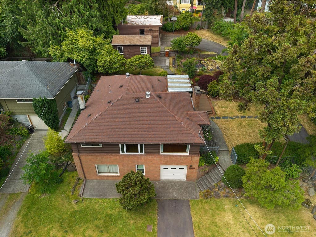 Photo of 10323 48th Avenue NE, Seattle, WA 98125 (MLS # 2541668)