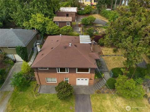 Photo of 10323 48th Avenue NE, Seattle, WA 98125 (MLS # 2541668)
