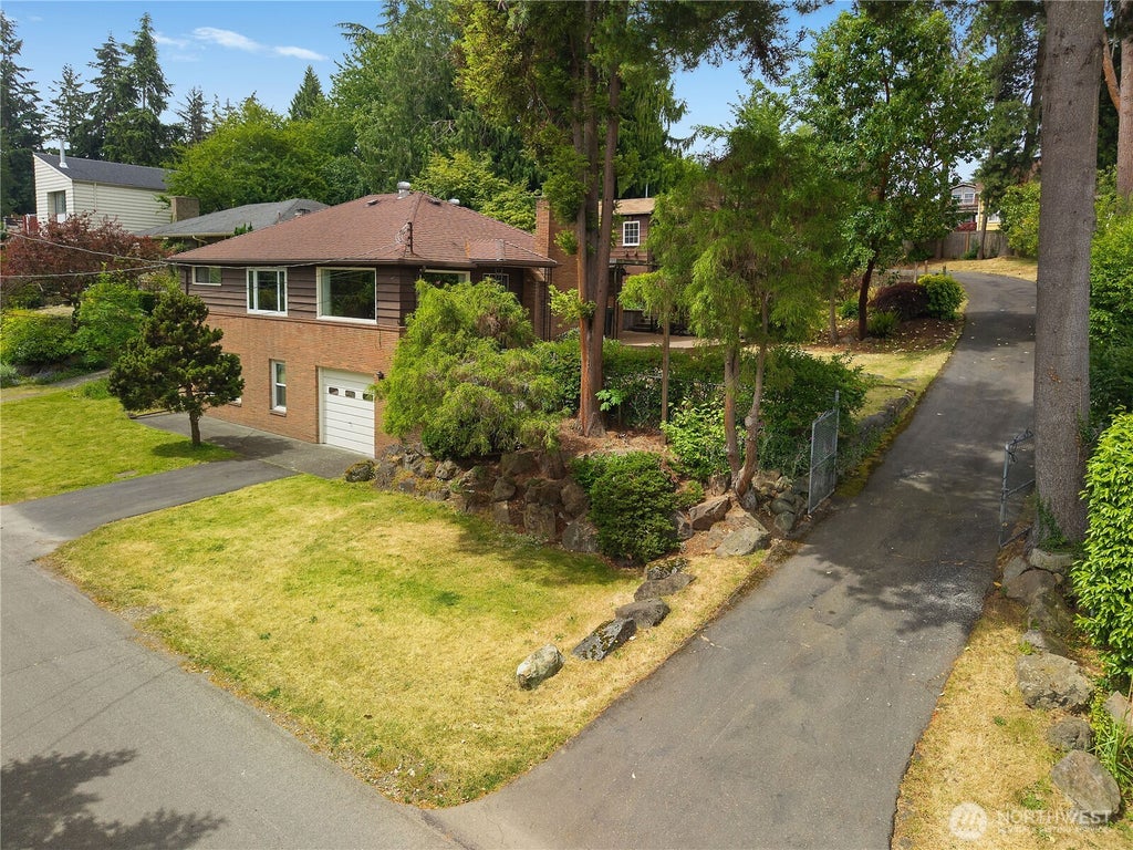 Photo of 10323 48th Avenue NE, Seattle, WA 98125 (MLS # 2541668)